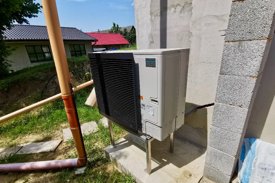 Tepelné čerpadlo vzduch voda Daikin Altherma 3 16kW rodinný dom Miškech Dedinka