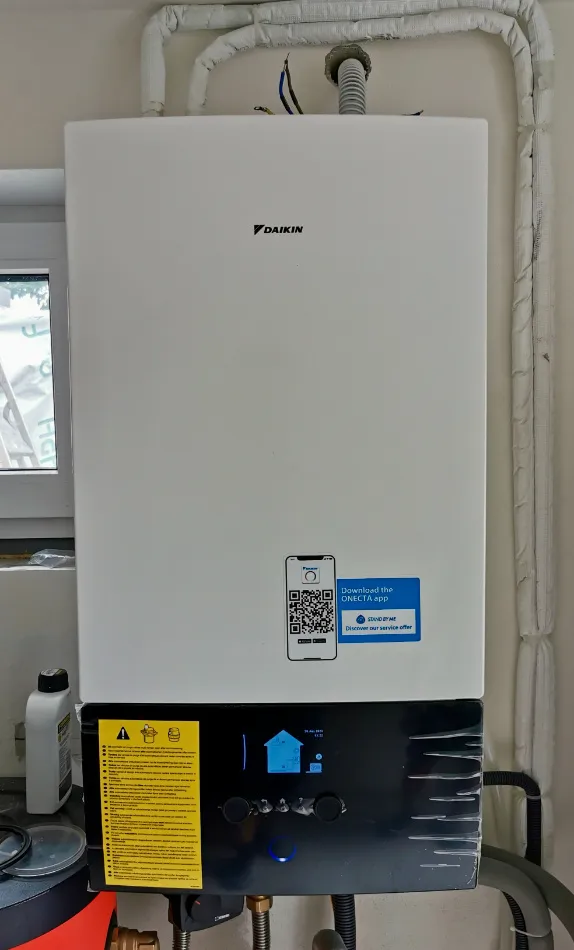 Tepelné čerpadlo vzduch voda Daikin Altherma 3 16kW rodinný dom Miškech Dedinka