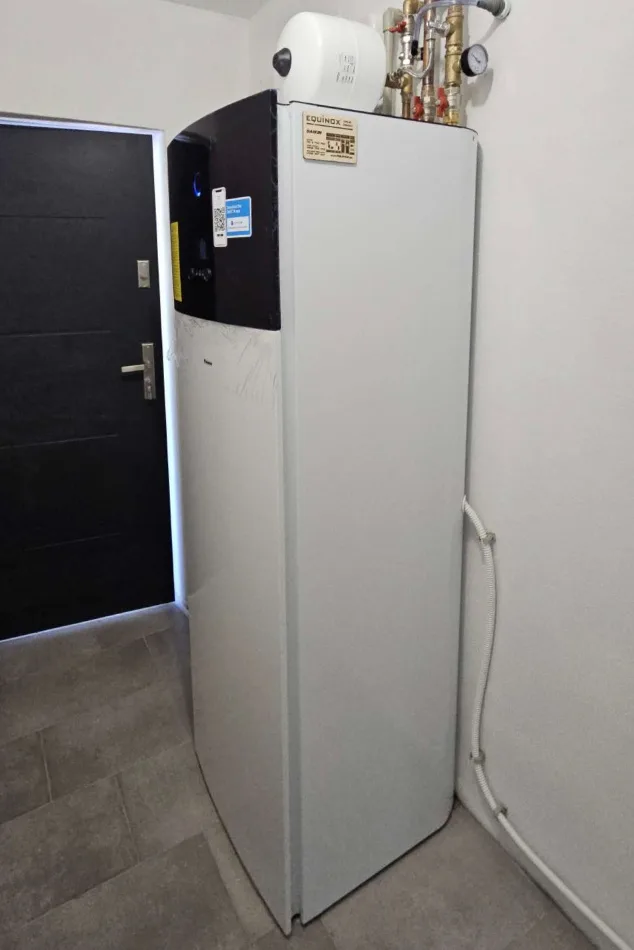 Tepelné čerpadlo vzduch voda Daikin Altherma 3 4kW rodinný dom Píla