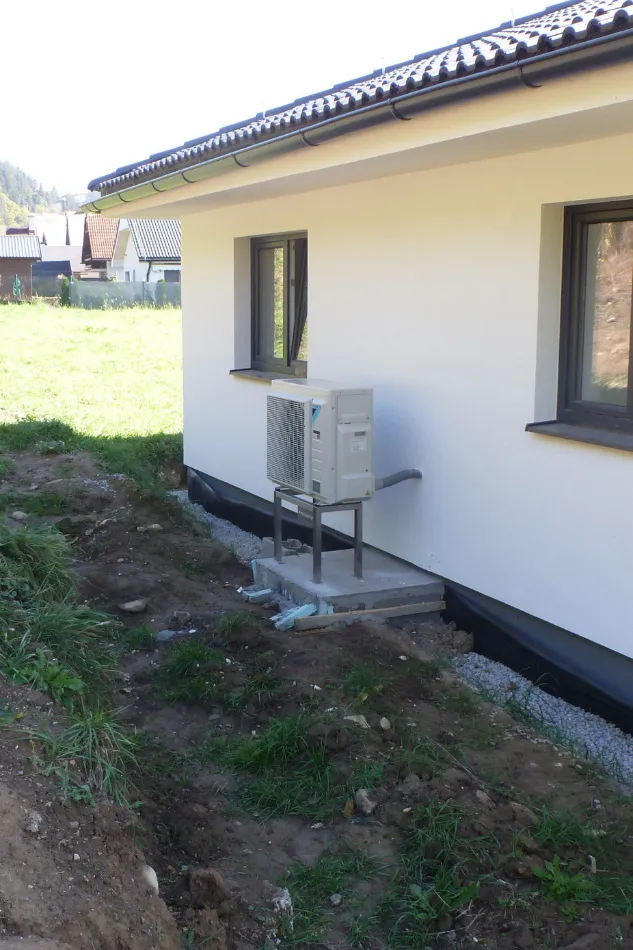 Tepelné čerpadlo vzduch voda Daikin Altherma 3 4kW rodinný dom Ponická Huta