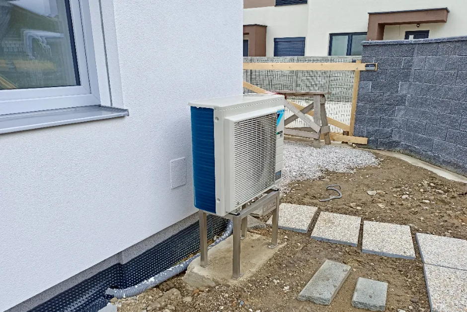 Tepelné čerpadlo vzduch voda Daikin Altherma 3 4kW s chladením rodinný dom Chorvátsky Grob