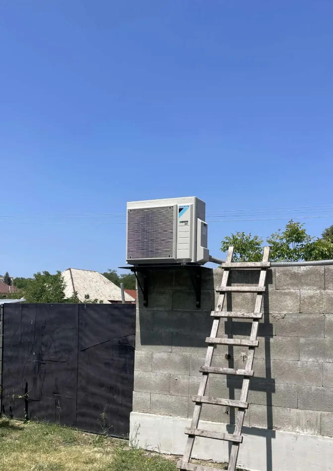 Tepelné čerpadlo vzduch voda Daikin Altherma 3 4kW s chladením rodinný dom Sebechleby