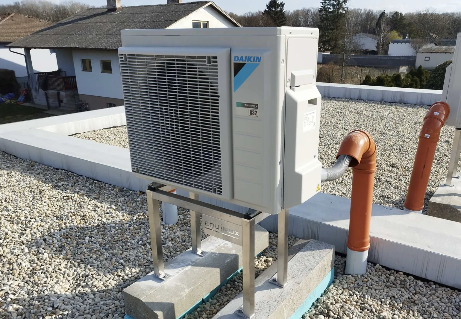 Tepelné čerpadlo vzduch voda Daikin Altherma 3 4kW s chladením rodinný dom Stopfenreuth