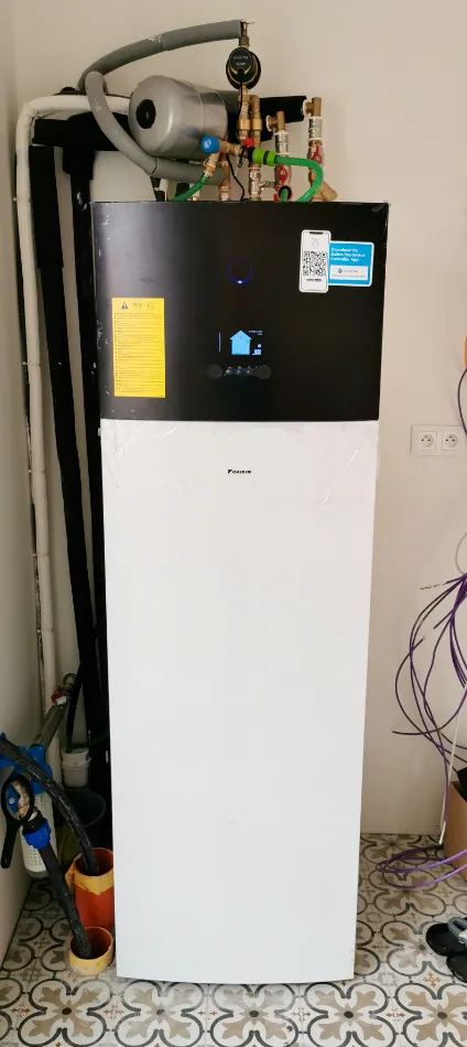 Tepelné čerpadlo vzduch voda Daikin Altherma 3 4kW s chladením rodinný dom Vinosady