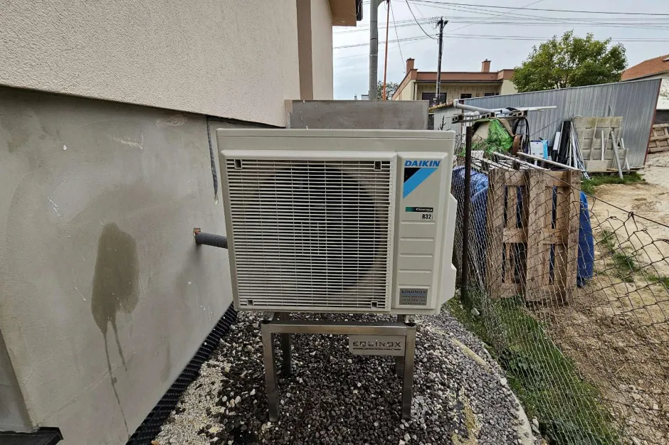 Tepelné čerpadlo vzduch voda Daikin Altherma 3 6kW dvojzónové (Bi-zone) rod. dom Čereňany