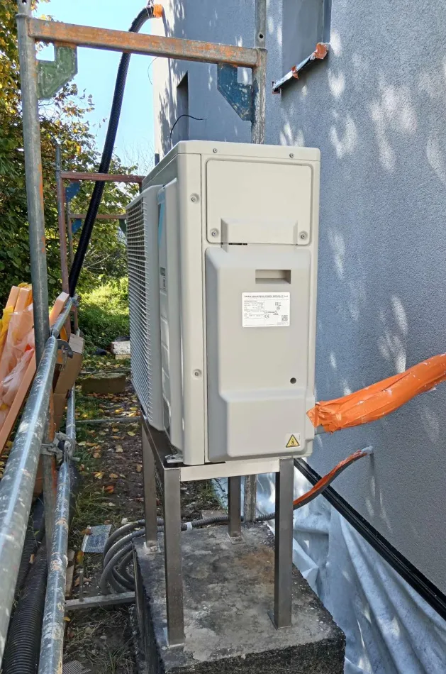 Tepelné čerpadlo vzduch voda Daikin Altherma 3 6kW rodinný dom Cabaj-Čápor