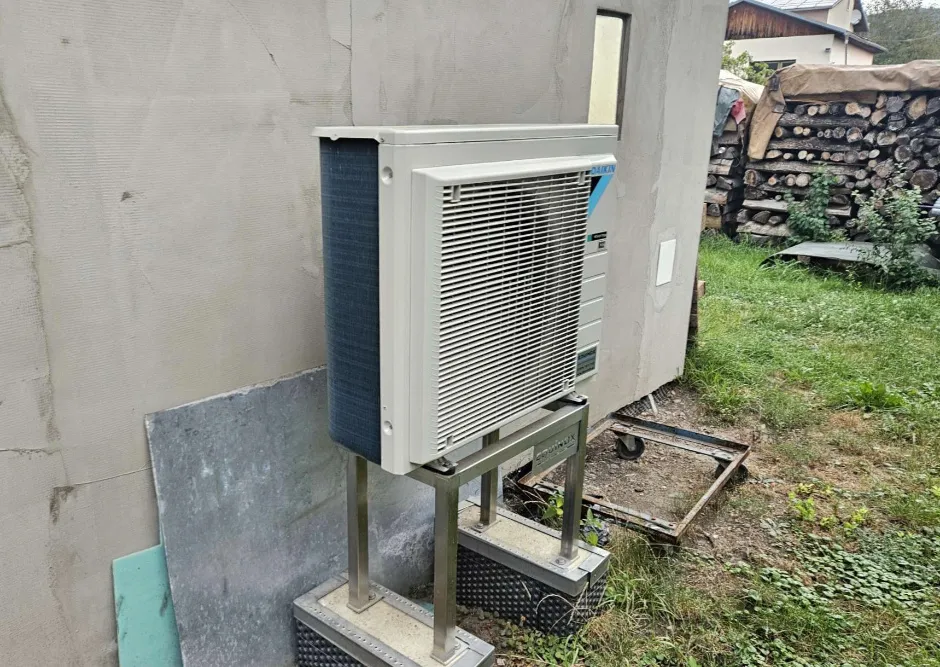 Tepelné čerpadlo vzduch voda Daikin Altherma 3 6kW rodinný dom Hronsek
