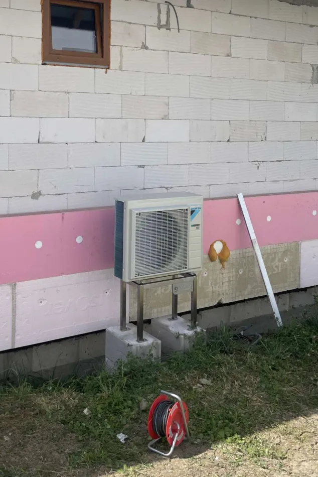 Tepelné čerpadlo vzduch voda Daikin Altherma 3 6kW rodinný dom Iliáš