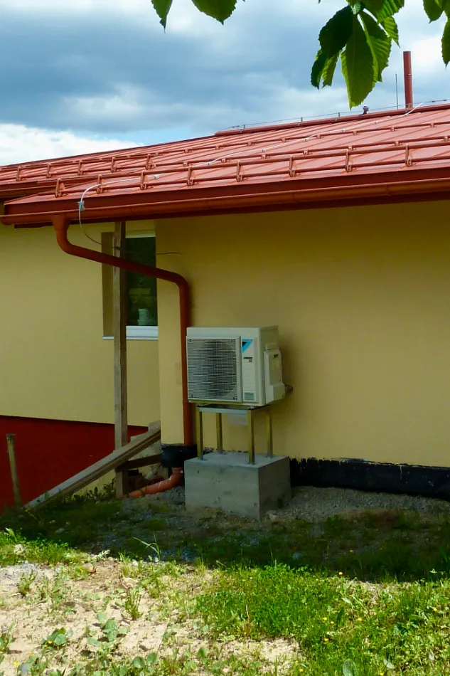 Tepelné čerpadlo vzduch voda Daikin Altherma 3 6kW rodinný dom Králiky