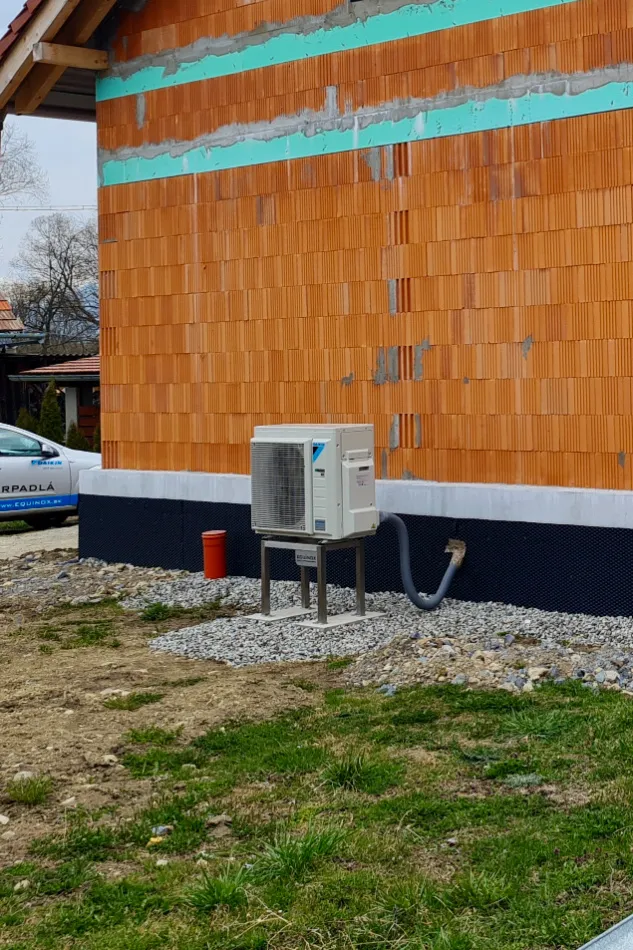 Tepelné čerpadlo vzduch voda Daikin Altherma 3 6kW rodinný dom Liptovské Kľačany