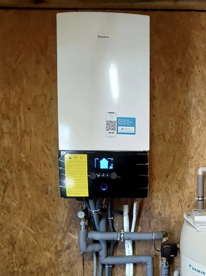 Tepelné čerpadlo vzduch voda Daikin Altherma 3 6kW rodinný dom Makov