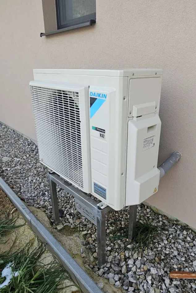Tepelné čerpadlo vzduch voda Daikin Altherma 3 6kW rodinný dom Melčice - Lieskové