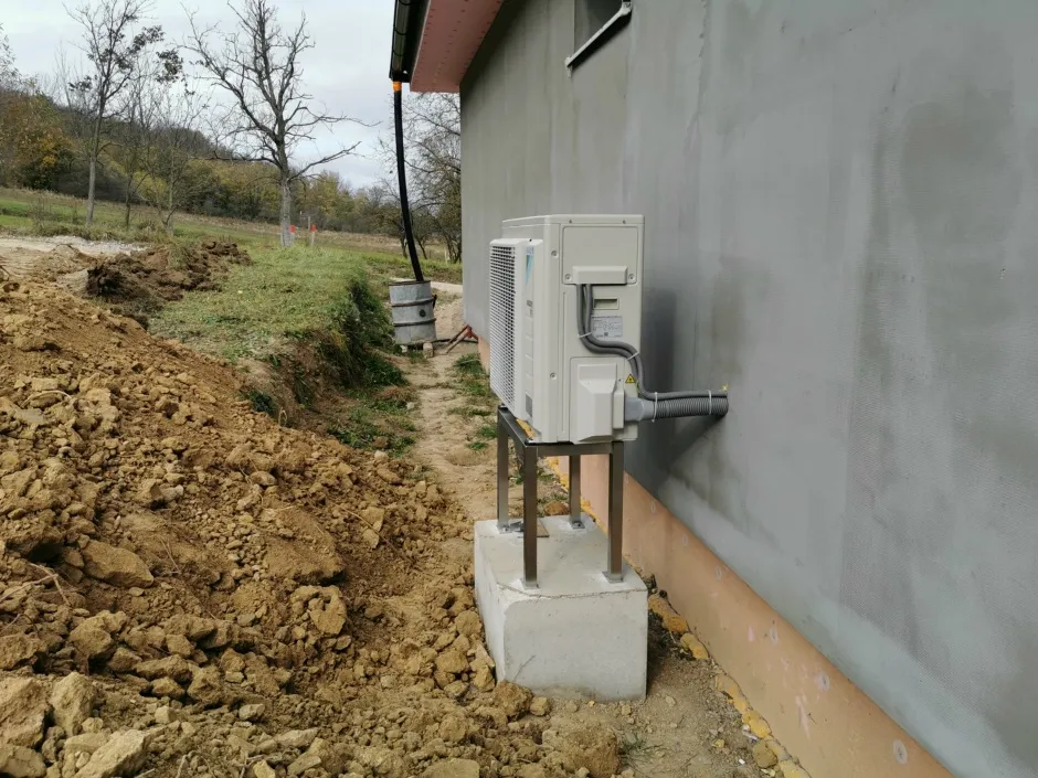 Tepelné čerpadlo vzduch voda Daikin Altherma 3 6kW rodinný dom Prietrž