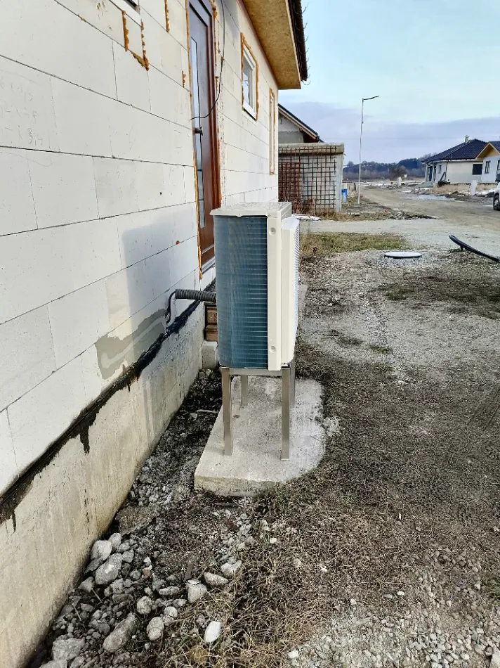 Tepelné čerpadlo vzduch voda Daikin Altherma 3 6kW rodinný dom Rakovo