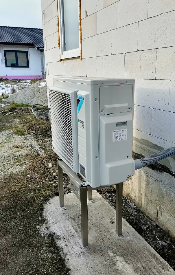 Tepelné čerpadlo vzduch voda Daikin Altherma 3 6kW rodinný dom Rakovo