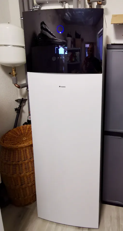 Tepelné čerpadlo vzduch voda Daikin Altherma 3 6kW rodinný dom Skalité