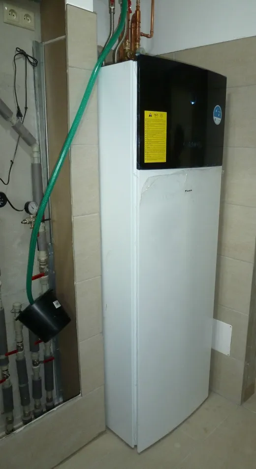 Tepelné čerpadlo vzduch voda Daikin Altherma 3 6kW rodinný dom Slopná