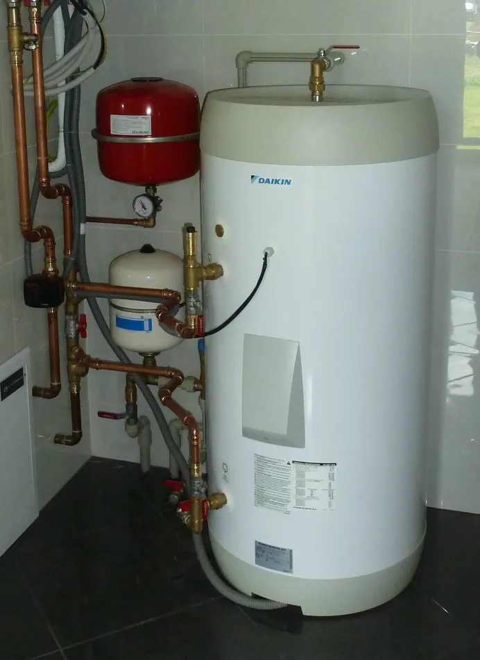 Tepelné čerpadlo vzduch voda Daikin Altherma 3 6kW rodinný dom Uhorská Ves