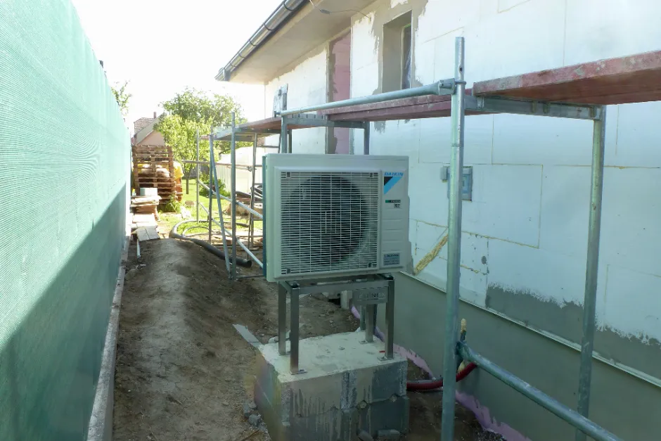 Tepelné čerpadlo vzduch voda Daikin Altherma 3 6kW rodinný dom Veľké Kozmálovce