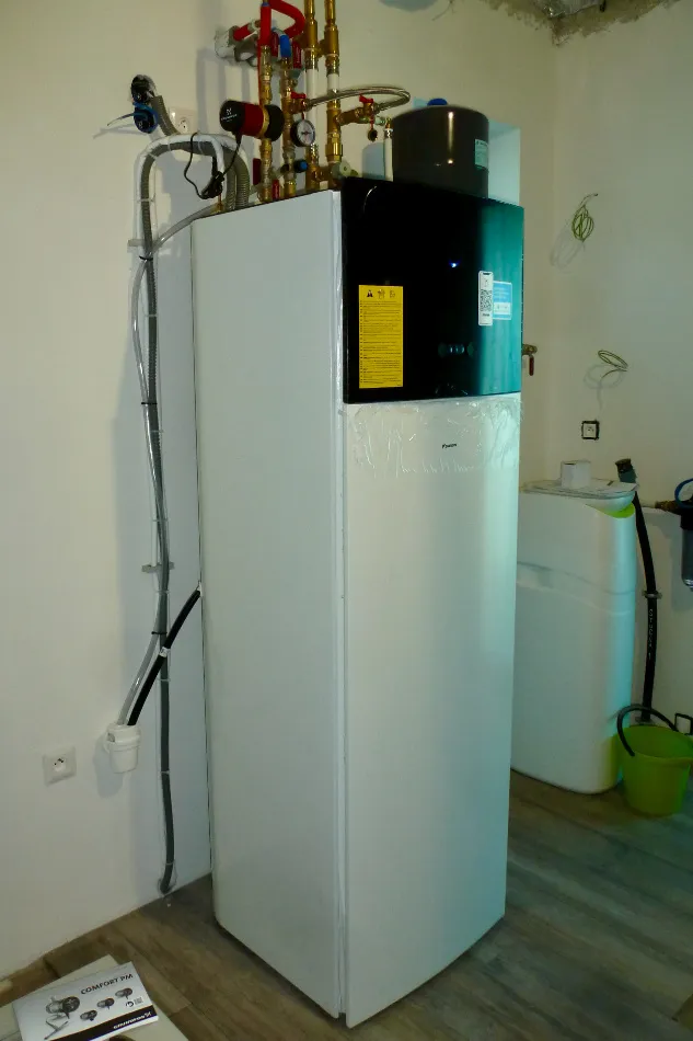 Tepelné čerpadlo vzduch voda Daikin Altherma 3 6kW rodinný dom Veľké Kozmálovce