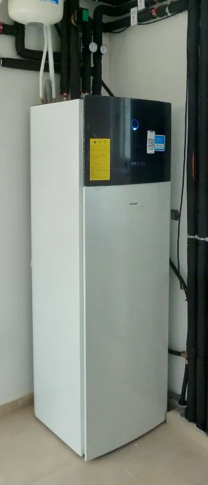 Tepelné čerpadlo vzduch voda Daikin Altherma 3 6kW s chlad. RD, Strasshof an der Nordbahn