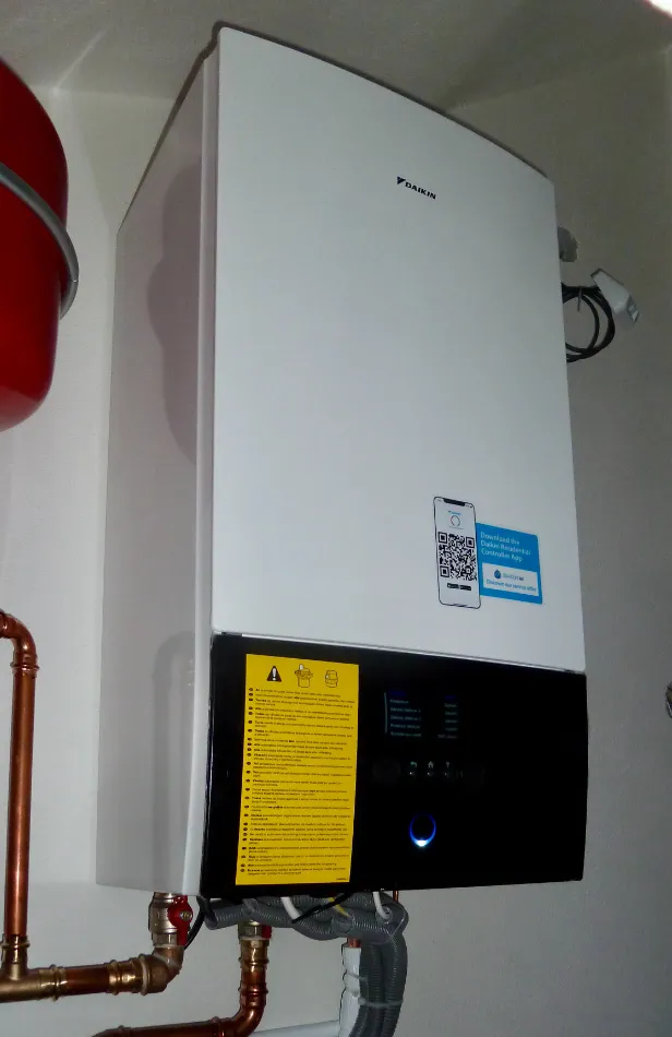 Tepelné čerpadlo vzduch voda Daikin Altherma 3 6kW s chladením RD Banská Bystrica - Jakub