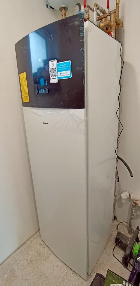 Tepelné čerpadlo vzduch voda Daikin Altherma 3 6kW s chladením RD, Nová Ves nad Žitavou