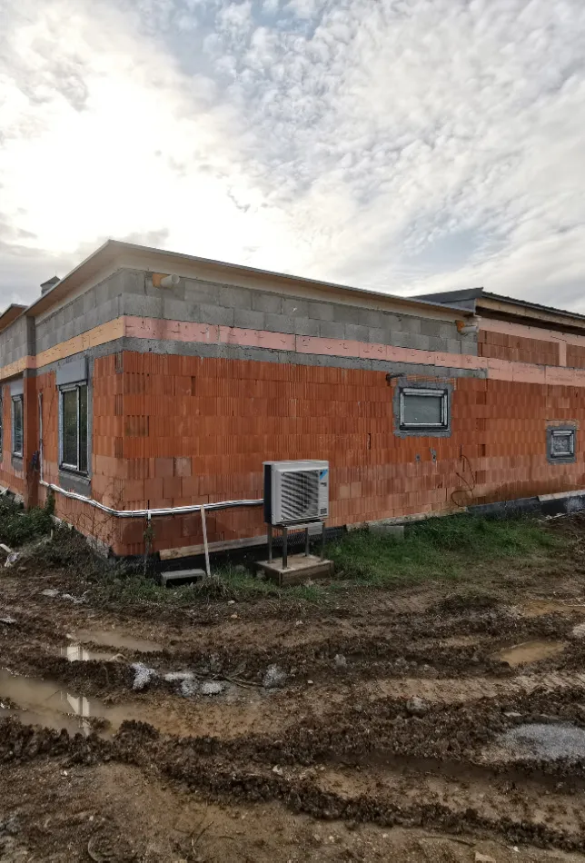 Tepelné čerpadlo vzduch voda Daikin Altherma 3 6kW s chladením rod. dom Dolná Mičiná