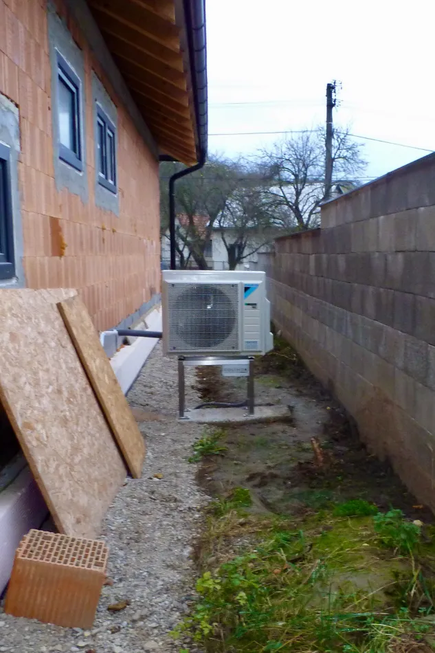 Tepelné čerpadlo vzduch voda Daikin Altherma 3 6kW s chladením rod. dom Krivosúd - Bodovka