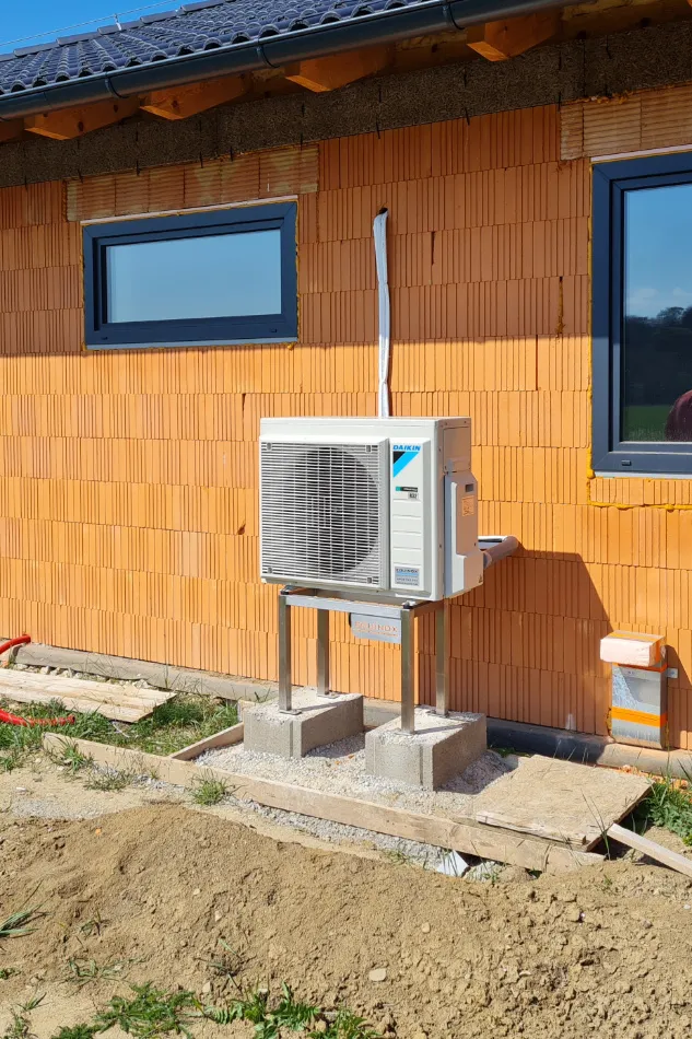 Tepelné čerpadlo vzduch voda Daikin Altherma 3 6kW s chladením rod. dom Moravské Lieskové