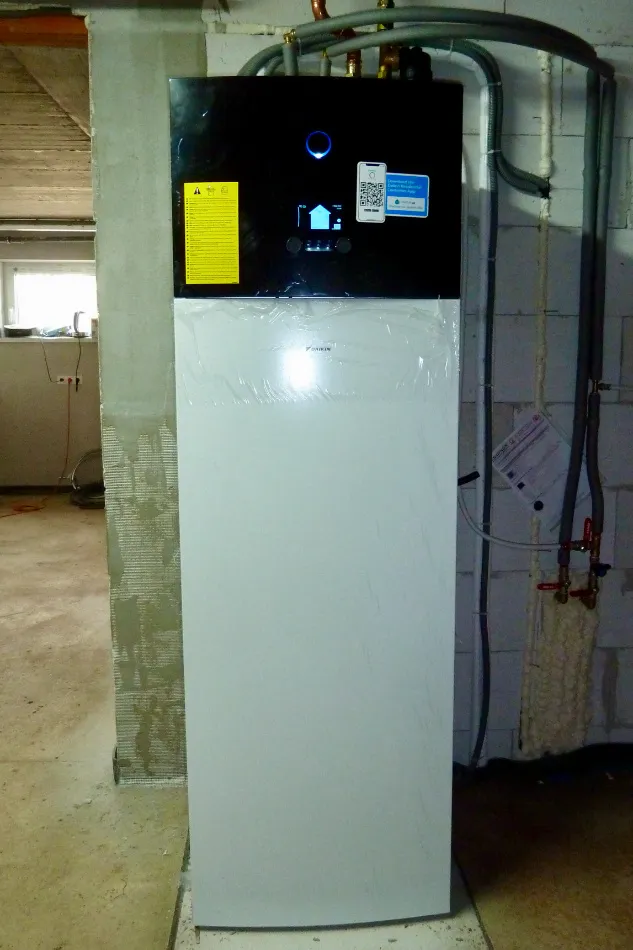 Tepelné čerpadlo vzduch voda Daikin Altherma 3 6kW s chladením rod. dom Trenčianske Mitice