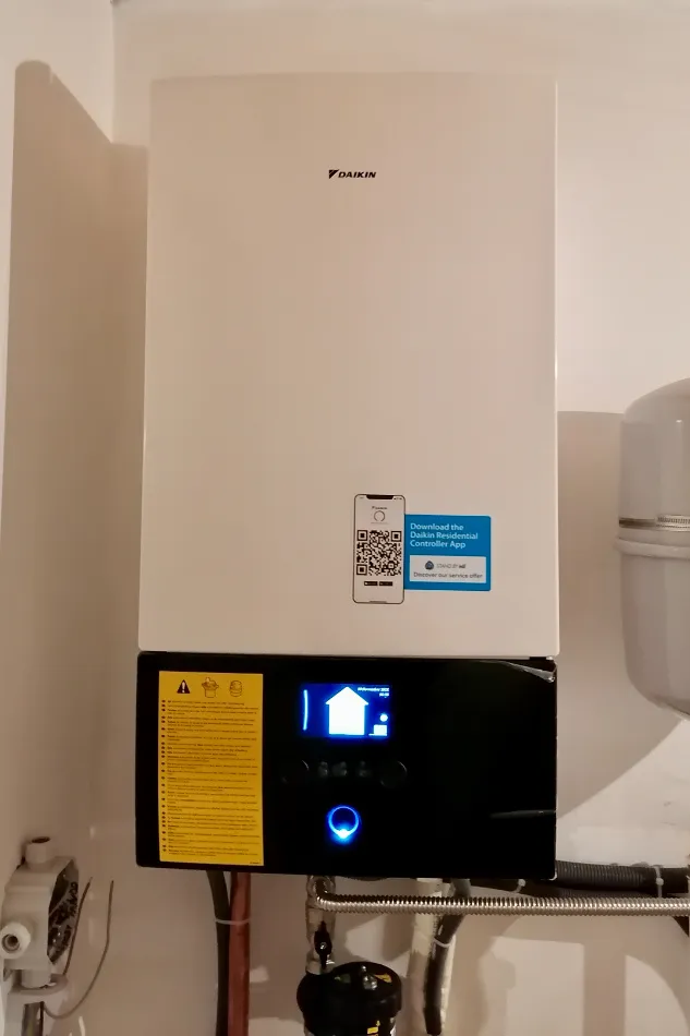 Tepelné čerpadlo vzduch voda Daikin Altherma 3 6kW s chladením rod. dom Vršatské Podhranie