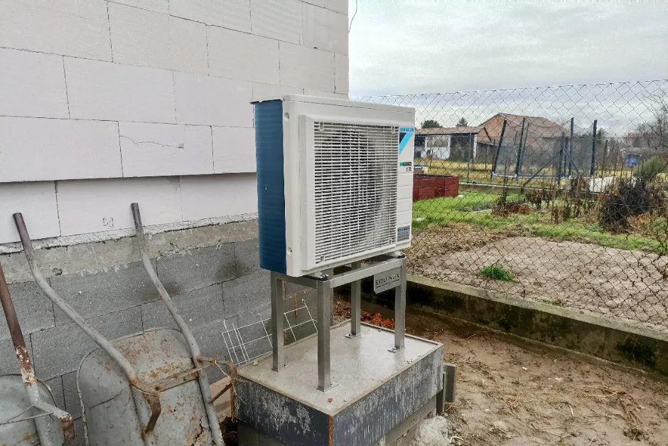 Tepelné čerpadlo vzduch voda Daikin Altherma 3 6kW s chladením rod. dom Zelenec pri Trnave