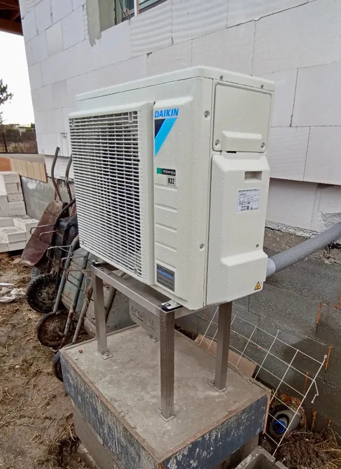 Tepelné čerpadlo vzduch voda Daikin Altherma 3 6kW s chladením rod. dom Zelenec pri Trnave