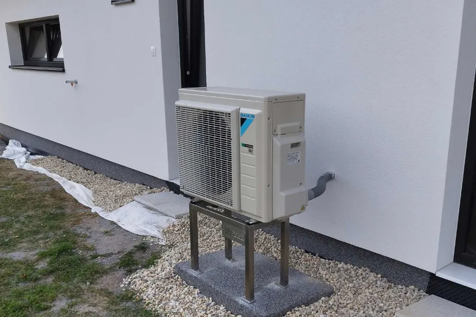 Tepelné čerpadlo vzduch voda Daikin Altherma 3 6kW s chladením rod. dom Železná Breznica