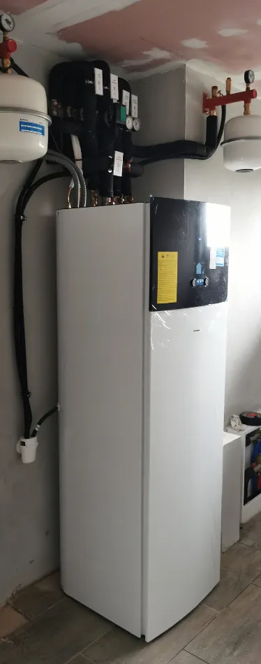 Tepelné čerpadlo vzduch voda Daikin Altherma 3 6kW s chladením rodinný dom Alžbetin Dvor