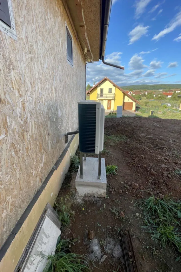 Tepelné čerpadlo vzduch voda Daikin Altherma 3 6kW s chladením rodinný dom Babiná
