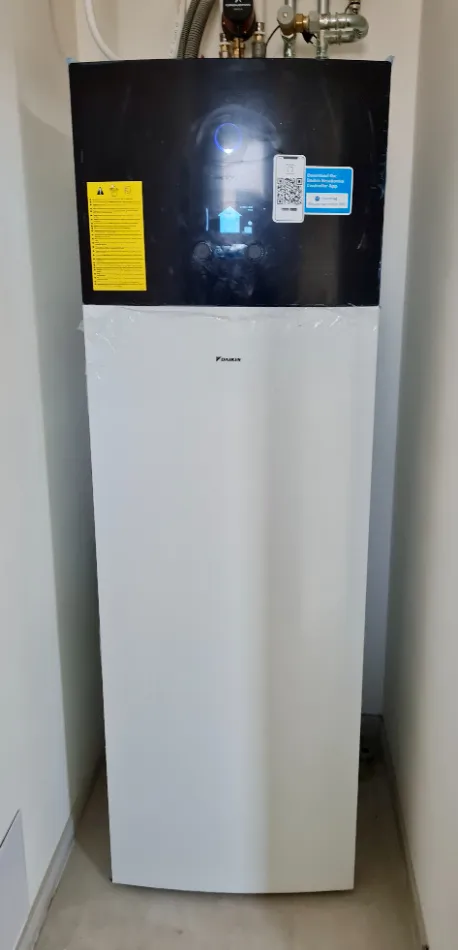 Tepelné čerpadlo vzduch voda Daikin Altherma 3 6kW s chladením rodinný dom Badín