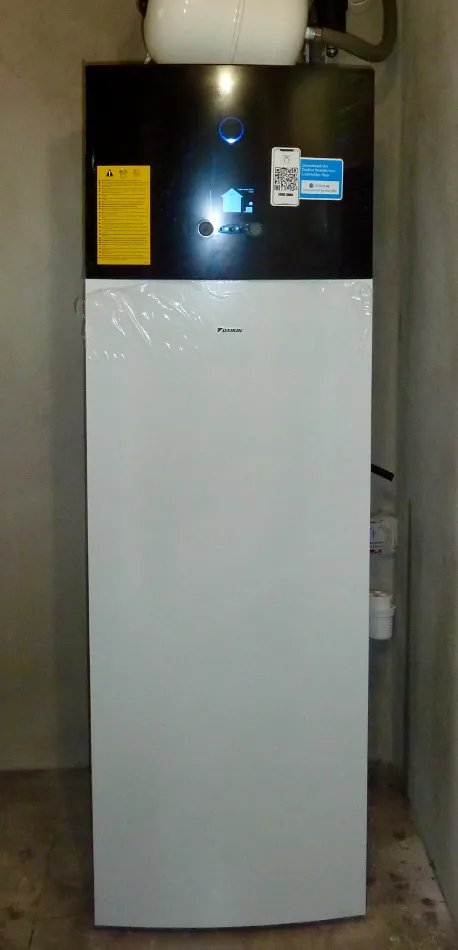 Tepelné čerpadlo vzduch voda Daikin Altherma 3 6kW s chladením rodinný dom Bánov