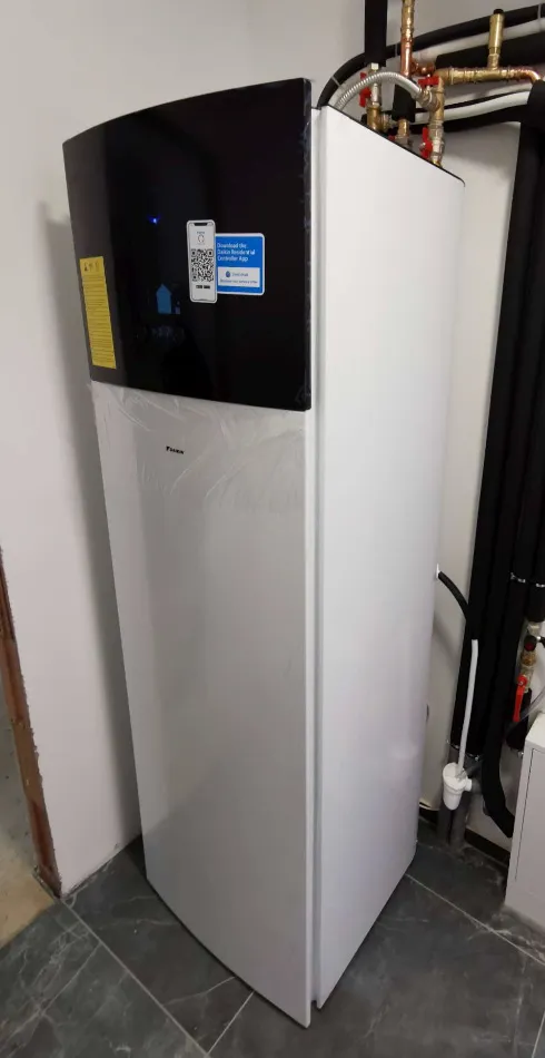 Tepelné čerpadlo vzduch voda Daikin Altherma 3 6kW s chladením rodinný dom Beluša
