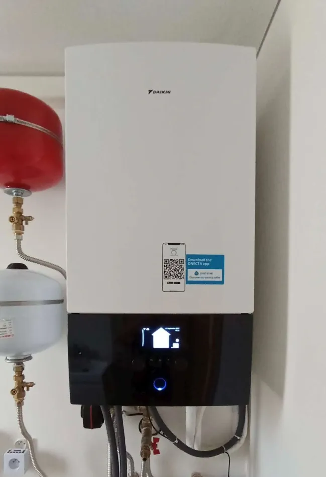 Tepelné čerpadlo vzduch voda Daikin Altherma 3 6kW s chladením rodinný dom Bidovce