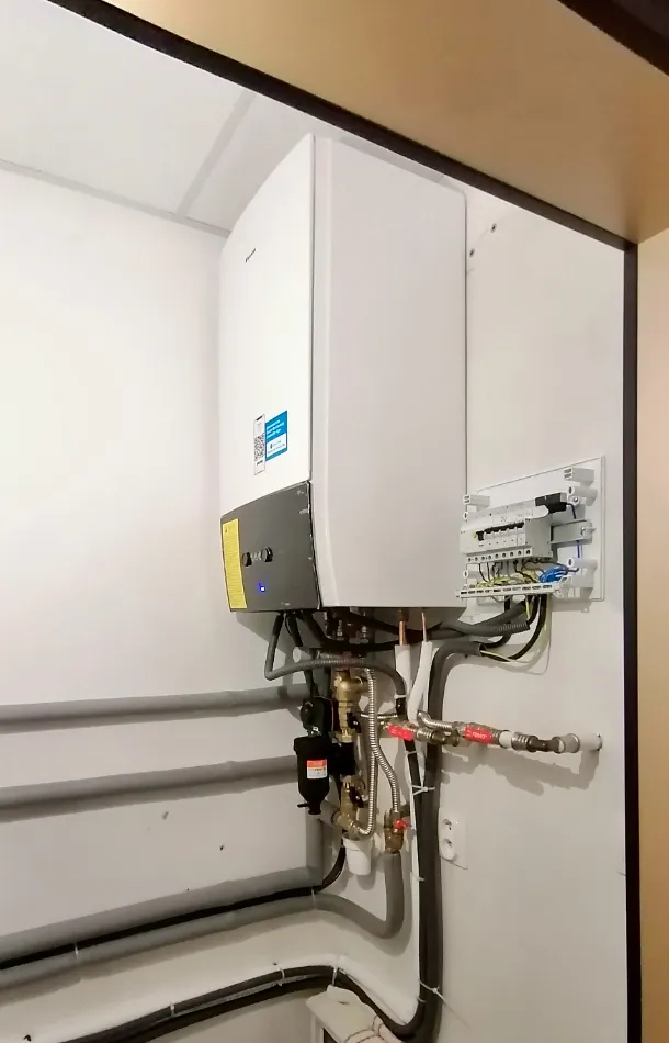 Tepelné čerpadlo vzduch voda Daikin Altherma 3 6kW s chladením rodinný dom Bučany