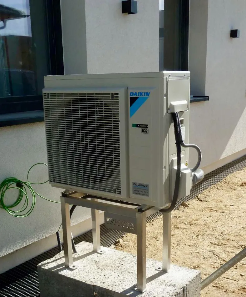 Tepelné čerpadlo vzduch voda Daikin Altherma 3 6kW s chladením rodinný dom Engelharstetten