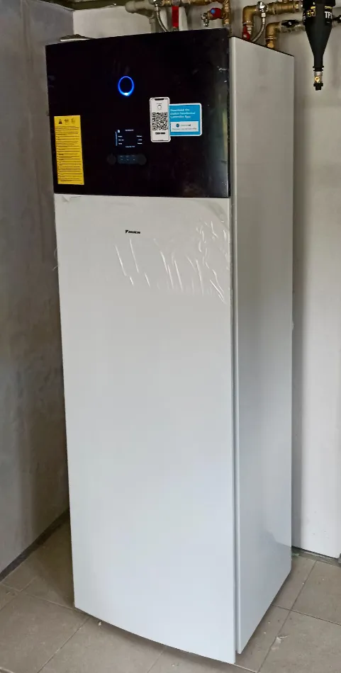 Tepelné čerpadlo vzduch voda Daikin Altherma 3 6kW s chladením rodinný dom Hriňová