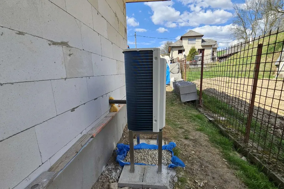 Tepelné čerpadlo vzduch voda Daikin Altherma 3 6kW s chladením rodinný dom Hriňová