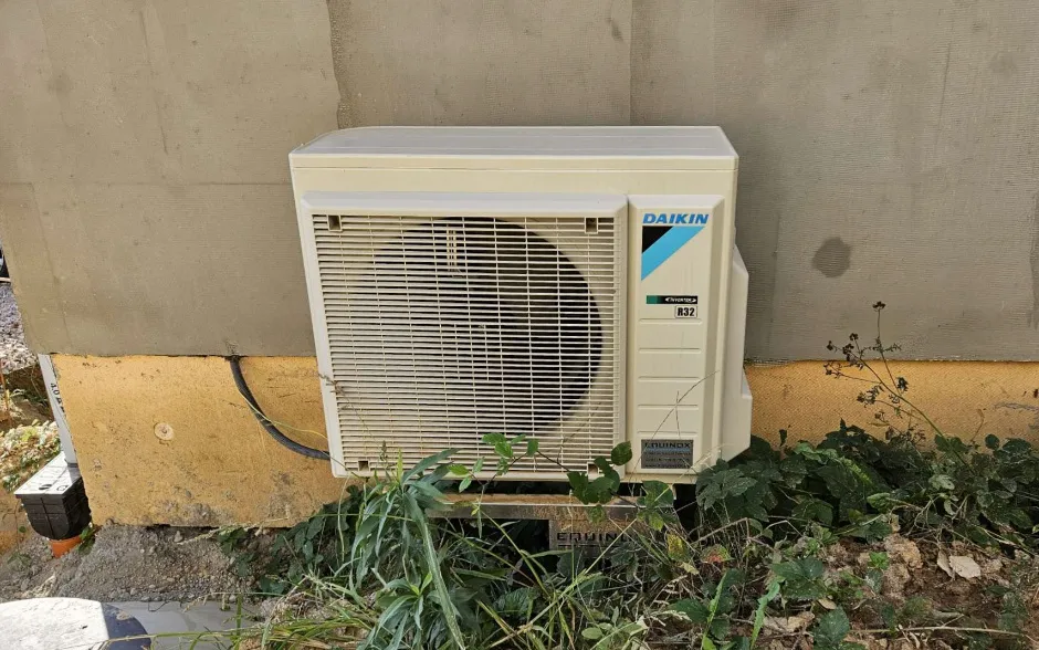 Tepelné čerpadlo vzduch voda Daikin Altherma 3 6kW s chladením rodinný dom Jelenec