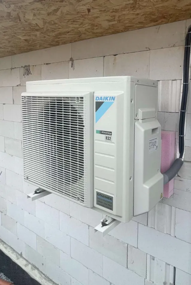 Tepelné čerpadlo vzduch voda Daikin Altherma 3 6kW s chladením rodinný dom Klokoč