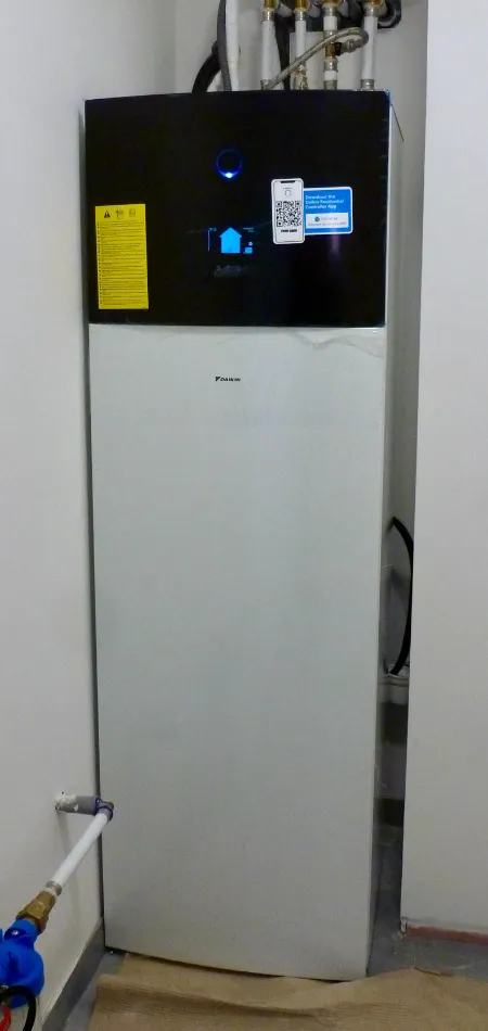 Tepelné čerpadlo vzduch voda Daikin Altherma 3 6kW s chladením rodinný dom Kozárovce
