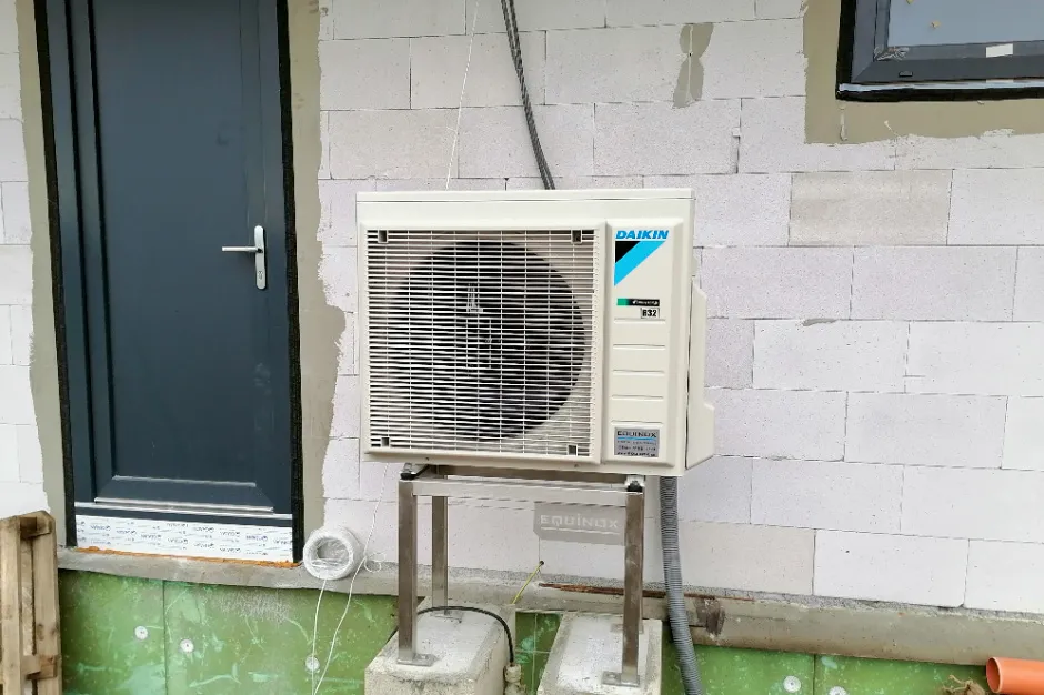 Tepelné čerpadlo vzduch voda Daikin Altherma 3 6kW s chladením rodinný dom Krupina