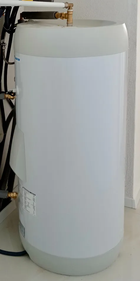 Tepelné čerpadlo vzduch voda Daikin Altherma 3 6kW s chladením rodinný dom Loimersdorf